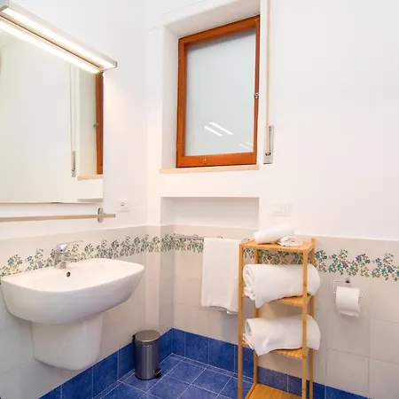 Casa Enza, For Up To 5 People, Center סורנטו