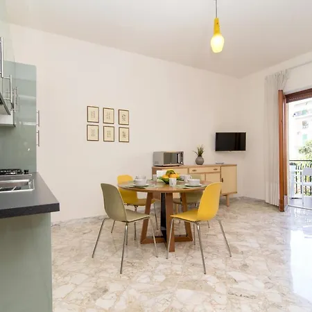 דירה Casa Enza, For Up To 5 People, Center