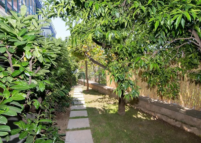 Casa Enza, For Up To 5 People, Center * Sorrente